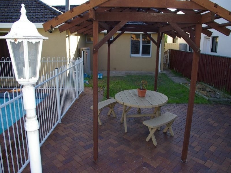 8 Wollondilly Place, Sylvania Waters NSW 2224