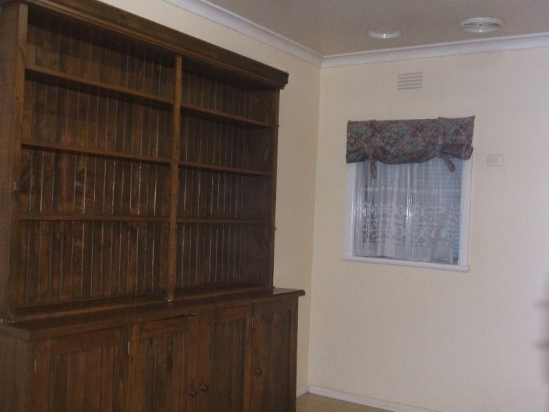 13 Brooks St, Bright VIC 3741