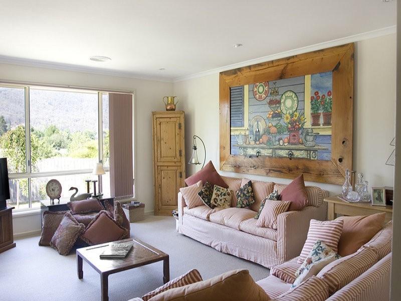 19 Mt Porepunkah Road Bright, Bright VIC 3741