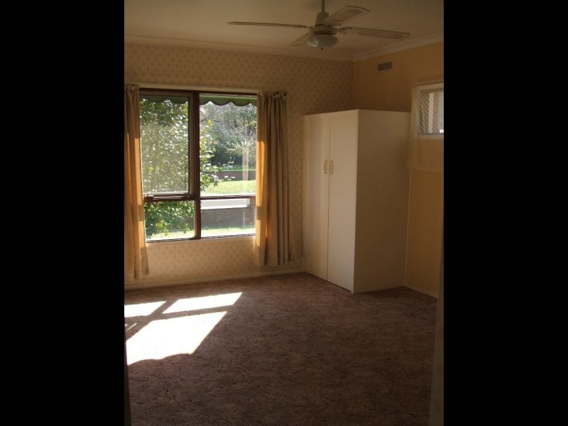 6 Orana Avenue, Bright VIC 3741