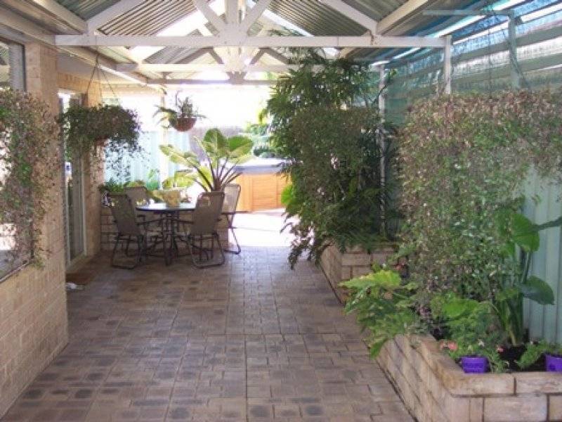 76 La Spezia Drive, Secret Harbour WA 6173