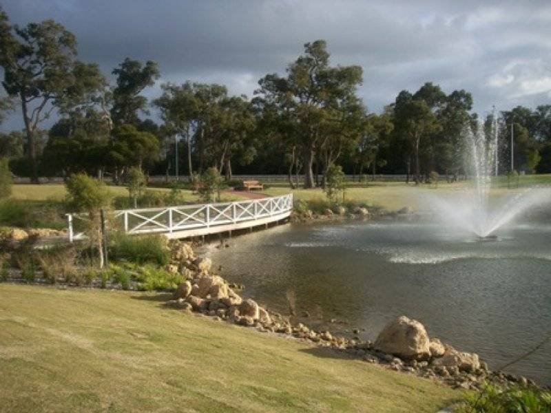 9 Bibbulmun Meander, Ravenswood WA 6208