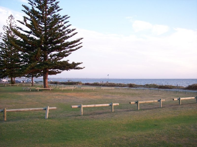 139 Penguin Road, Safety Bay WA 6169