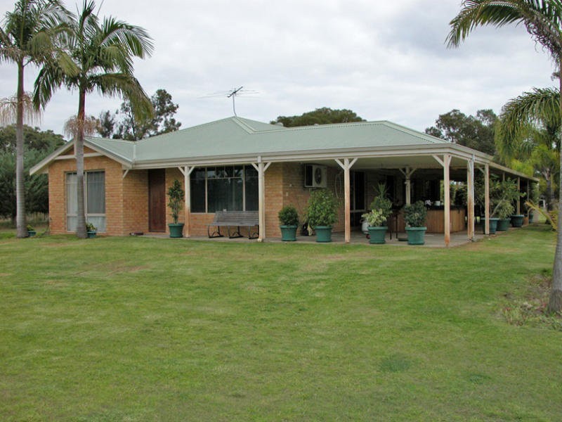 142 Cumming Rd, Oakford WA 6121