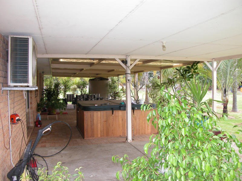 142 Cumming Rd, Oakford WA 6121