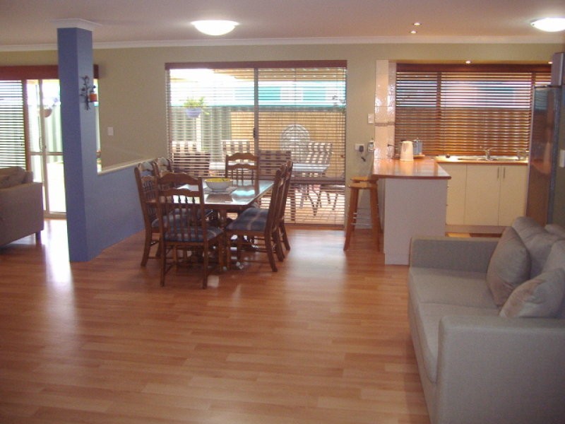 10 Dunns Way, Port Kennedy WA 6172