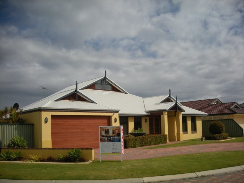 14 Calais Vista, Port Kennedy WA 6172