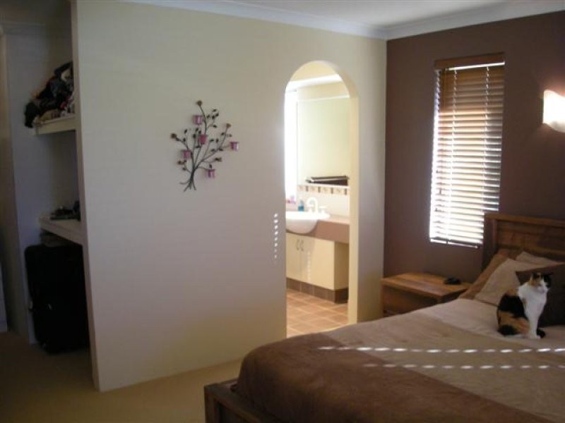 14 Calais Vista, Port Kennedy WA 6172