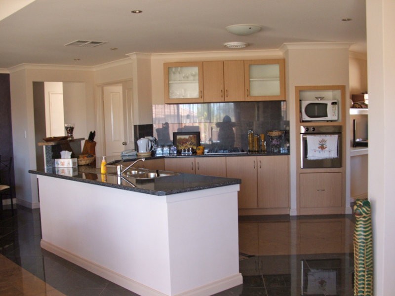 3 Alice Rd, Port Kennedy WA 6172