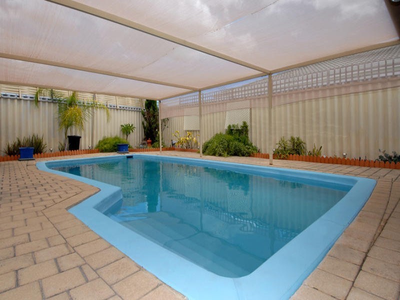 1 Lille Lane, Port Kennedy WA 6172