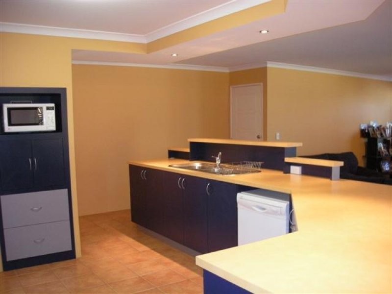14 Calais Vista, Port Kennedy WA 6172
