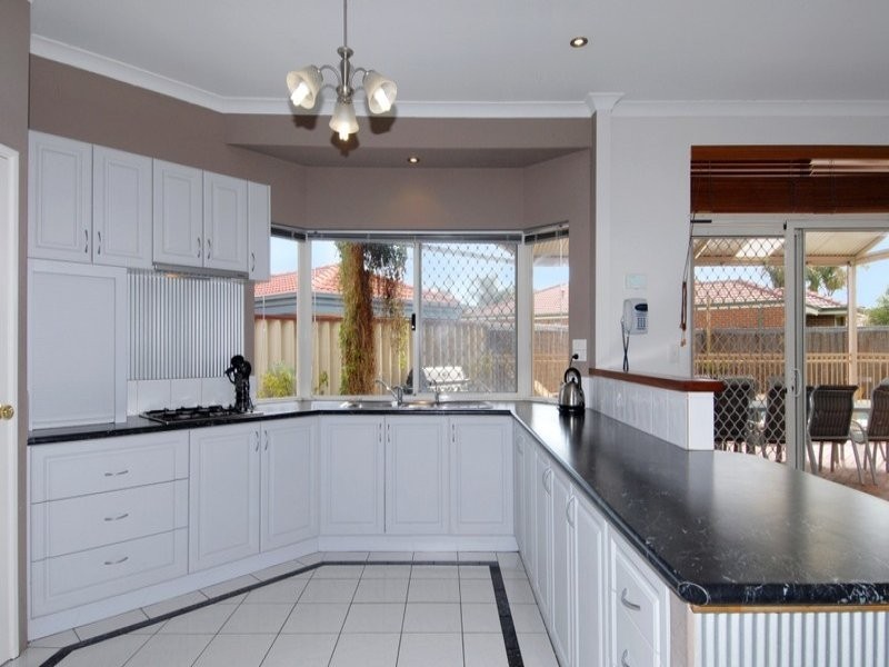 33 Trevino Drive, Port Kennedy WA 6172