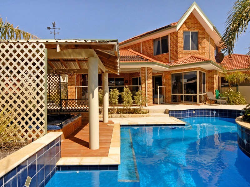 11 Drummonds Approach, Secret Harbour WA 6173