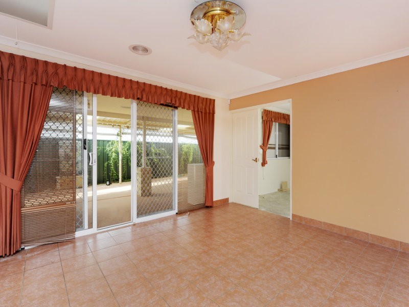 41 Toledo Circuit, Port Kennedy WA 6172