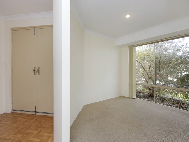 46 Ritchie Drive, Rockingham WA 6168