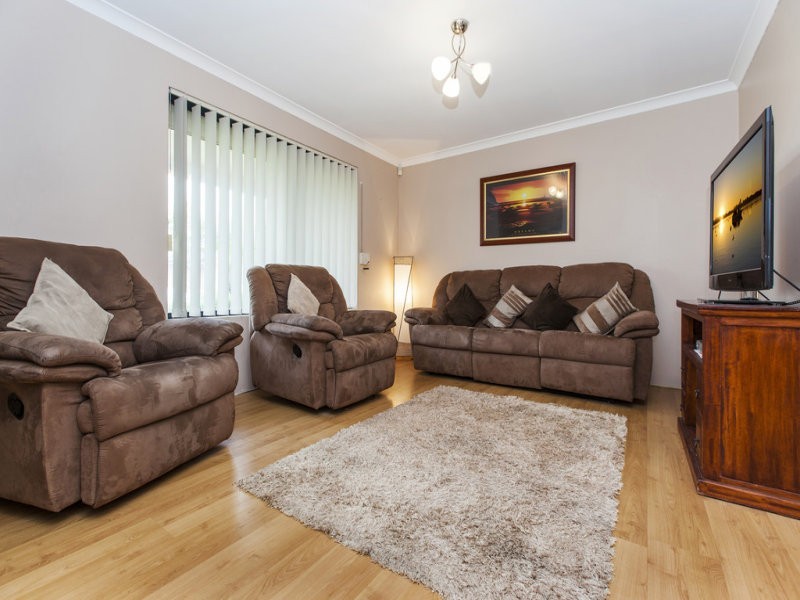 9 Uist Court, Port Kennedy WA 6172