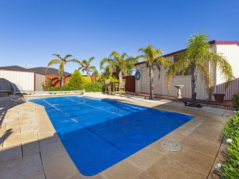 9 Uist Court, Port Kennedy WA 6172