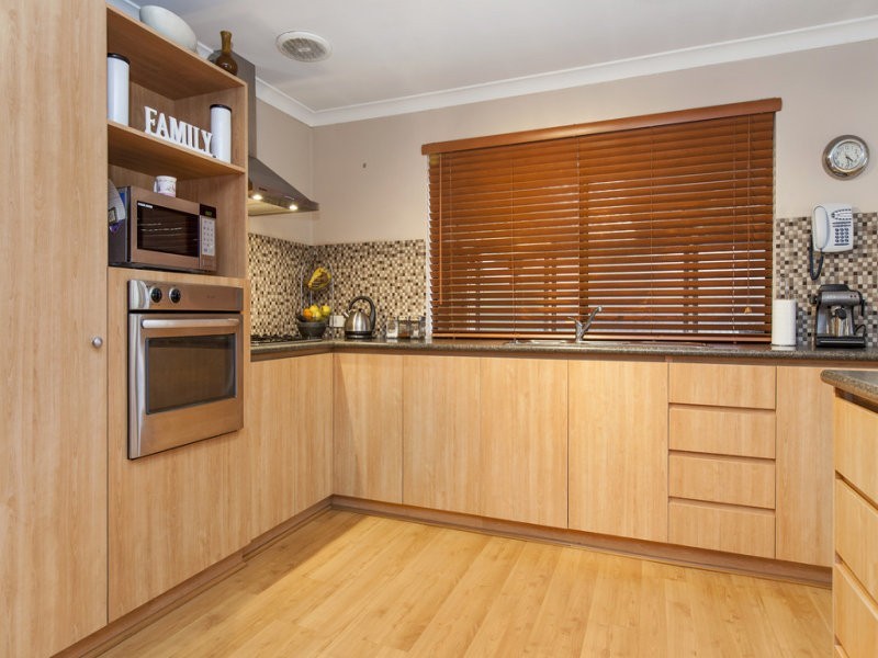 9 Uist Court, Port Kennedy WA 6172