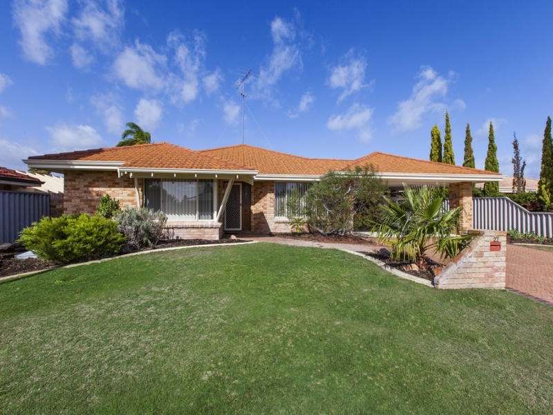 27 St Laurent Mews, Port Kennedy WA 6172