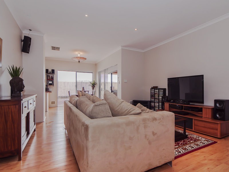 3 Granby Rd, Secret Harbour WA 6173