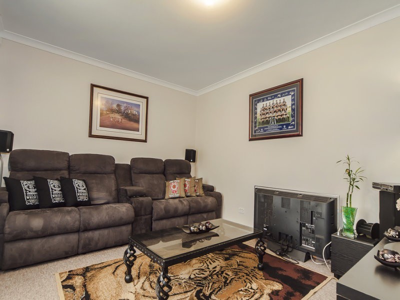 6 Achiever Ave, Port Kennedy WA 6172