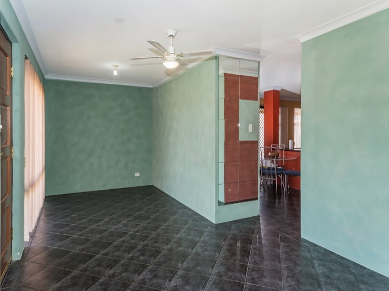 16 Mayflower Close, Port Kennedy WA 6172