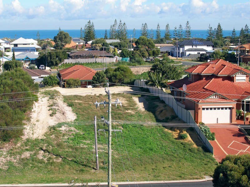 37 Yanrey Street, Golden Bay WA 6174