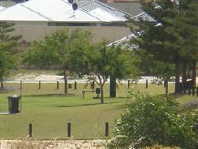 8 Merimbula Way, Secret Harbour WA 6173