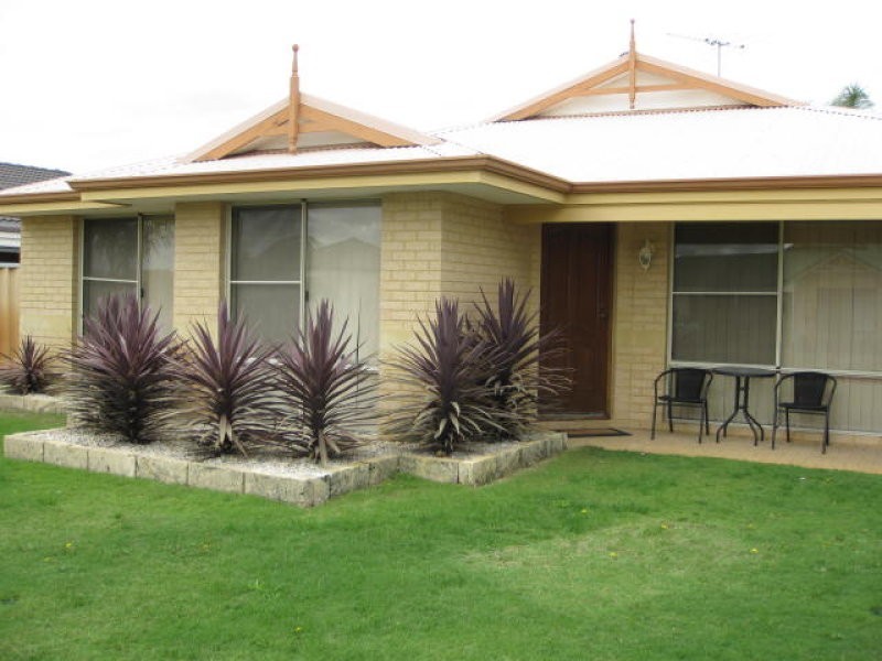 11 Belmont Close, Port Kennedy WA 6172