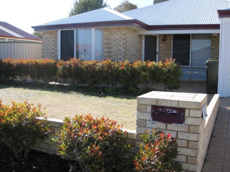 23 Jean Pierre Drive, Port Kennedy WA 6172