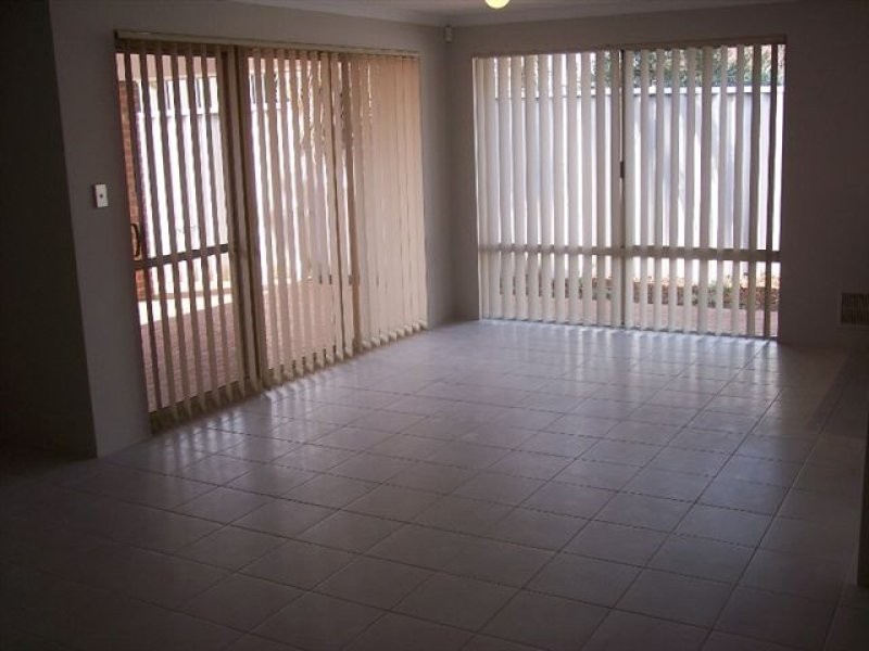 14 Swifts Court, Rockingham WA 6168