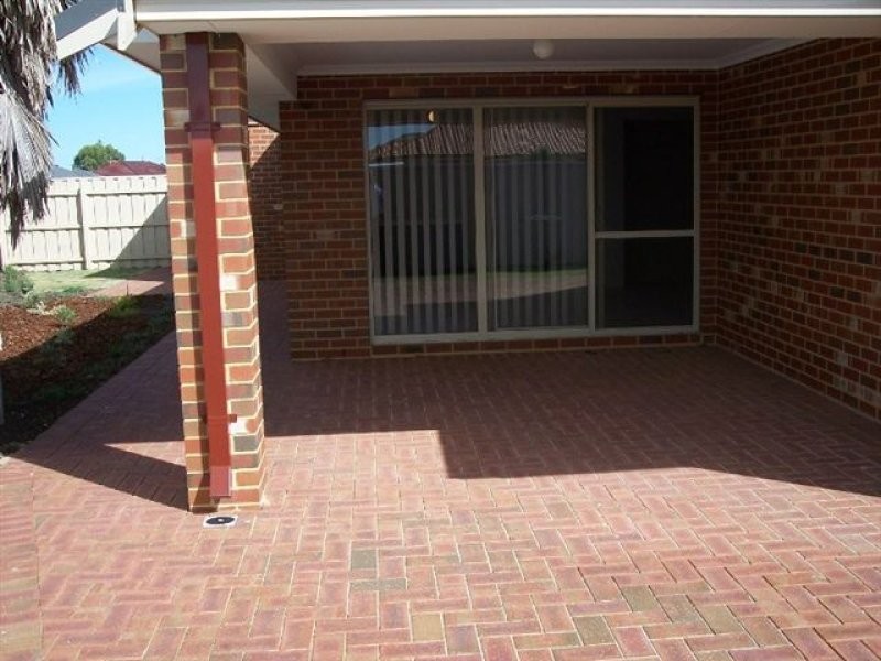 14 Swifts Court, Rockingham WA 6168