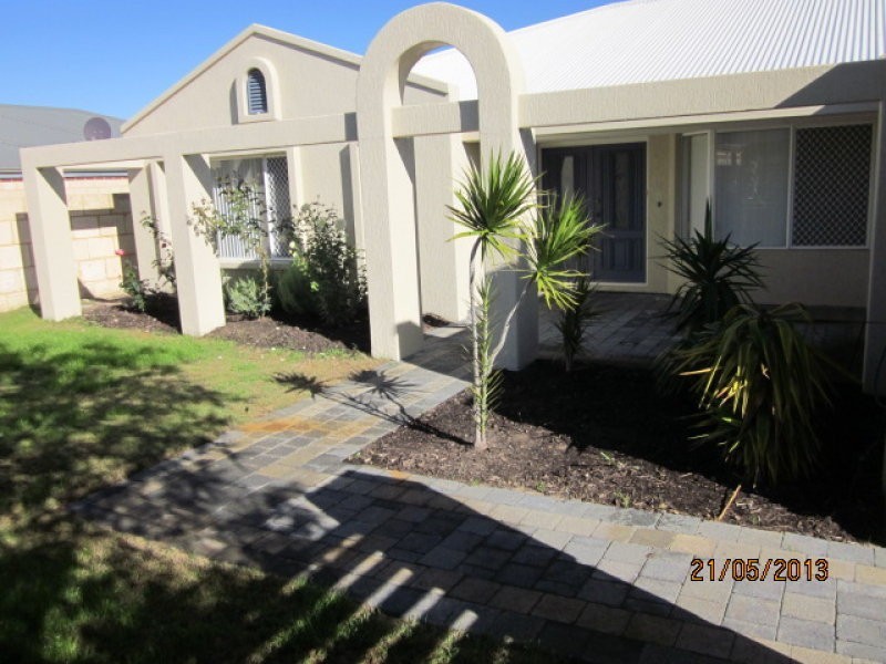 9 Taranto Walk, Secret Harbour WA 6173