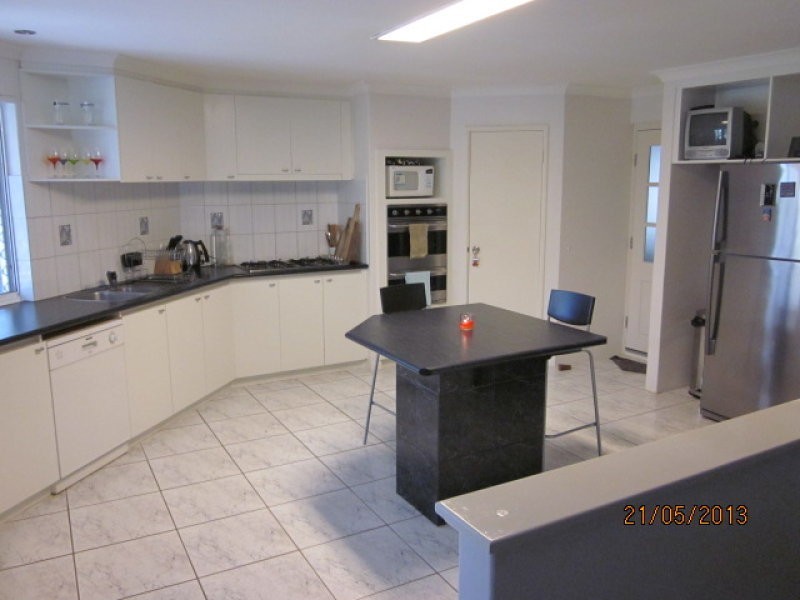 9 Taranto Walk, Secret Harbour WA 6173