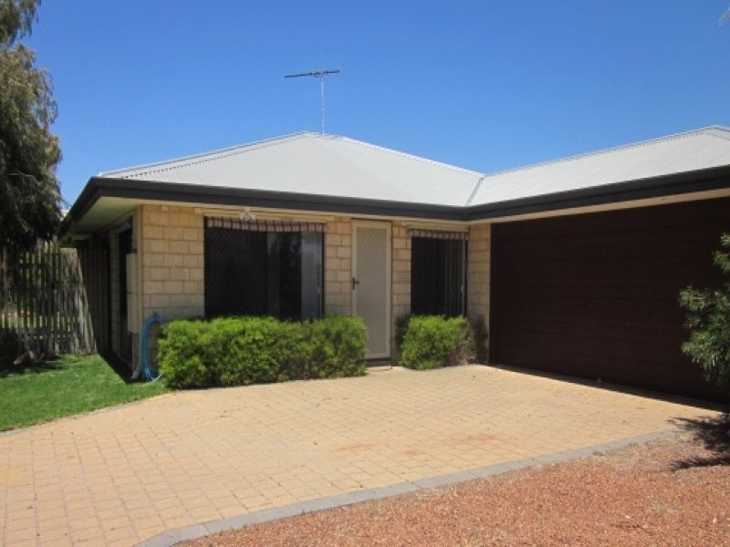 7 Mayflower Close, Port Kennedy WA 6172
