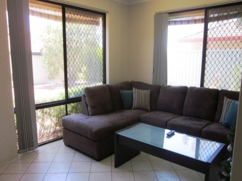 7 Mayflower Close, Port Kennedy WA 6172