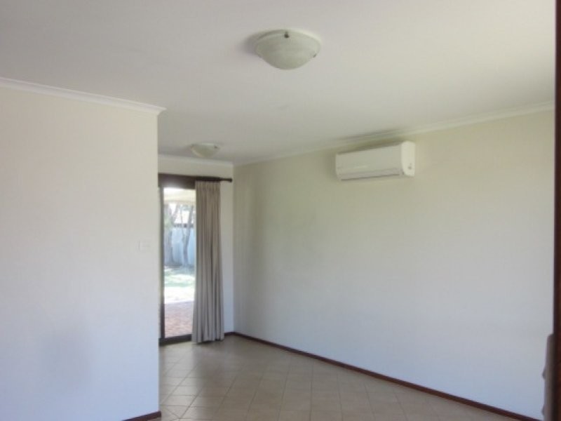 6 Bentley St, Singleton WA 6175