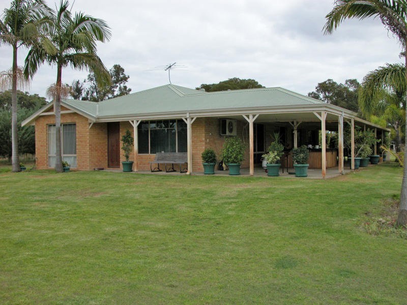 142 Cumming Road, Oakford WA 6121