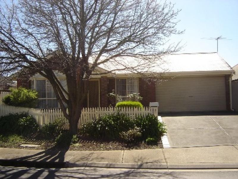 4 Hampton Court, Wynn Vale SA 5127