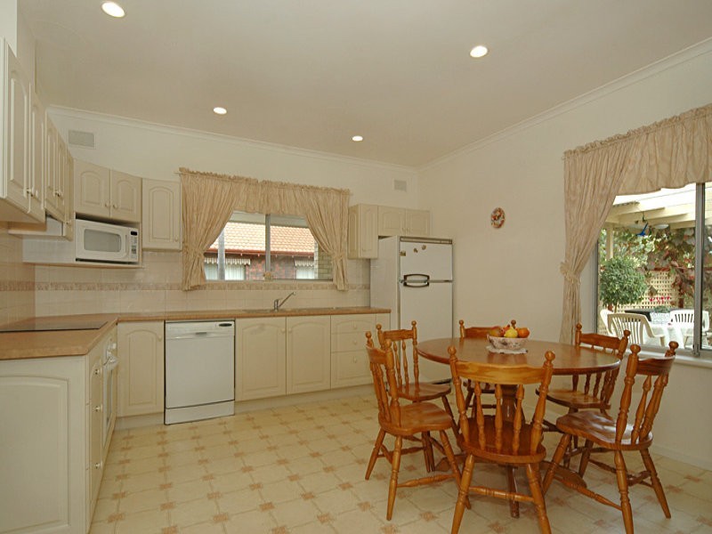 27 Swan Avenue, Klemzig SA 5087