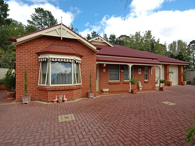 8 Kristen Court, Coromandel Valley SA 5051