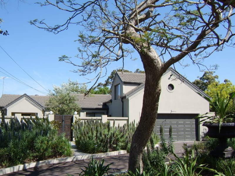 15 Jessica Gardens, St Ives NSW 2075