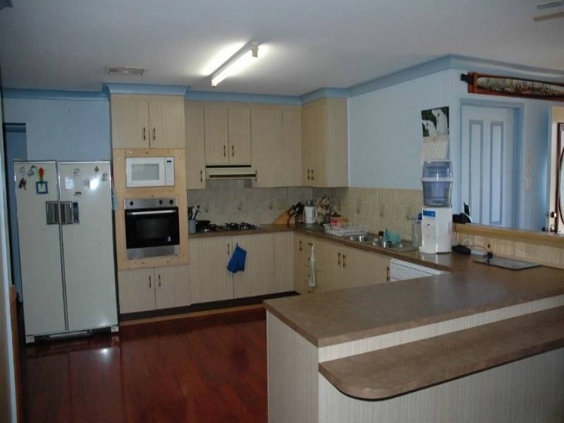 7 Chester Le, Blackbutt QLD 4306