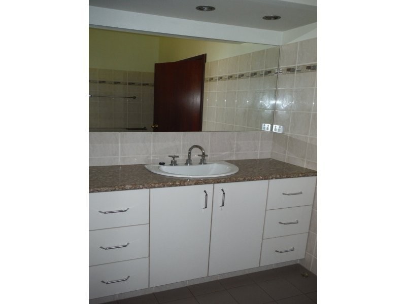 8 Bloodwood Crescent, Derby WA 6728