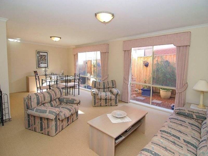 4 Noel Court, Wantirna South VIC 3152