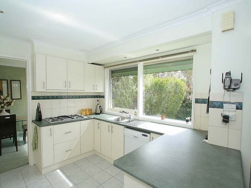 35 Helpmann Street, Wantirna South VIC 3152