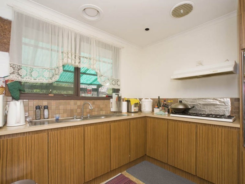 21 Hartington Drive, Wantirna VIC 3152