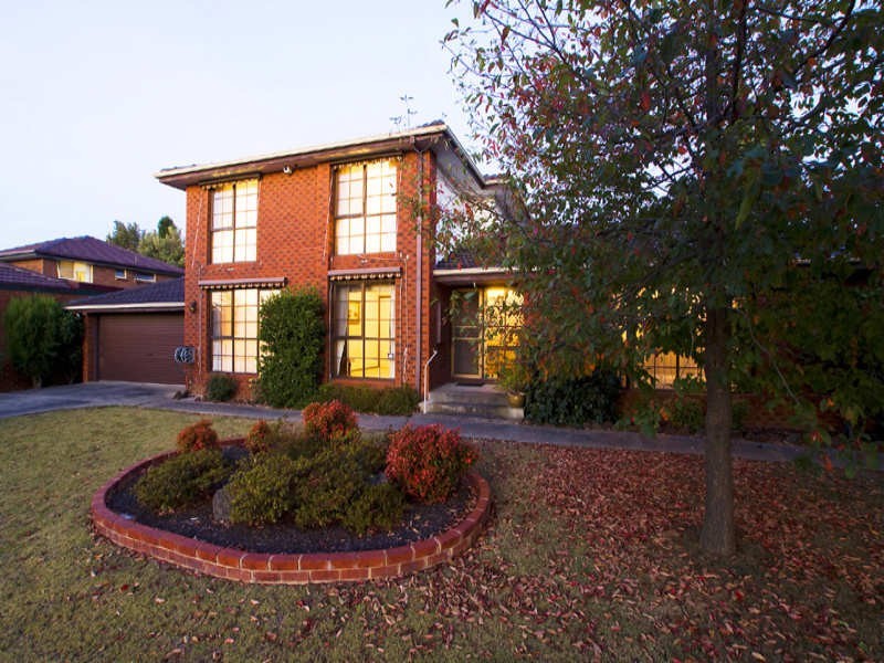 4 Tintern Crescent, Wantirna South VIC 3152