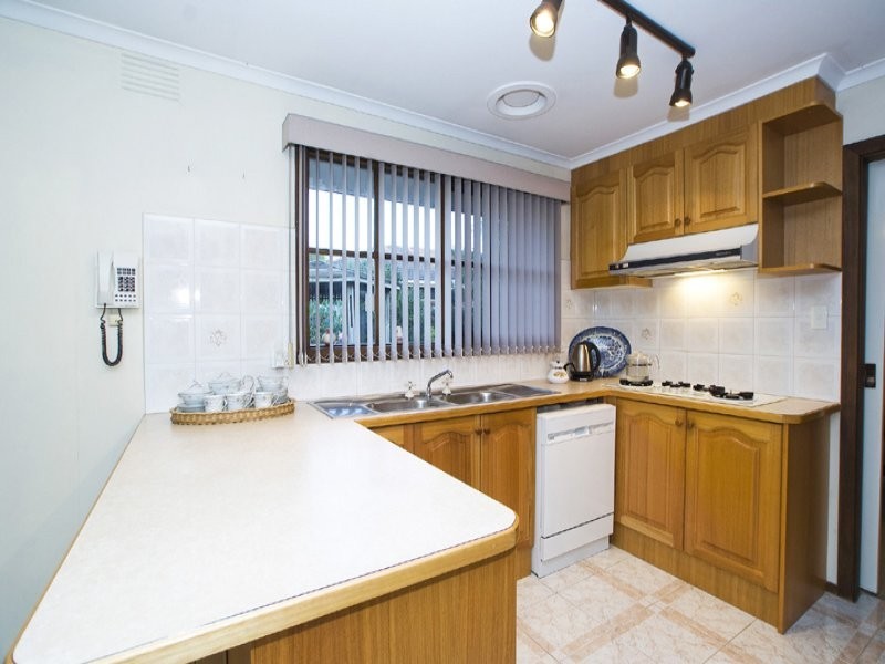 4 Tintern Crescent, Wantirna South VIC 3152
