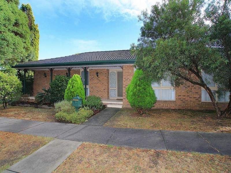 7 Ponsford Avenue, Wantirna South VIC 3152